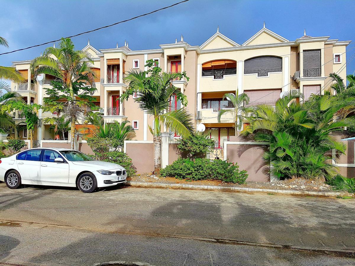 Abrico Apartment Trou-aux-Biches Extérieur photo